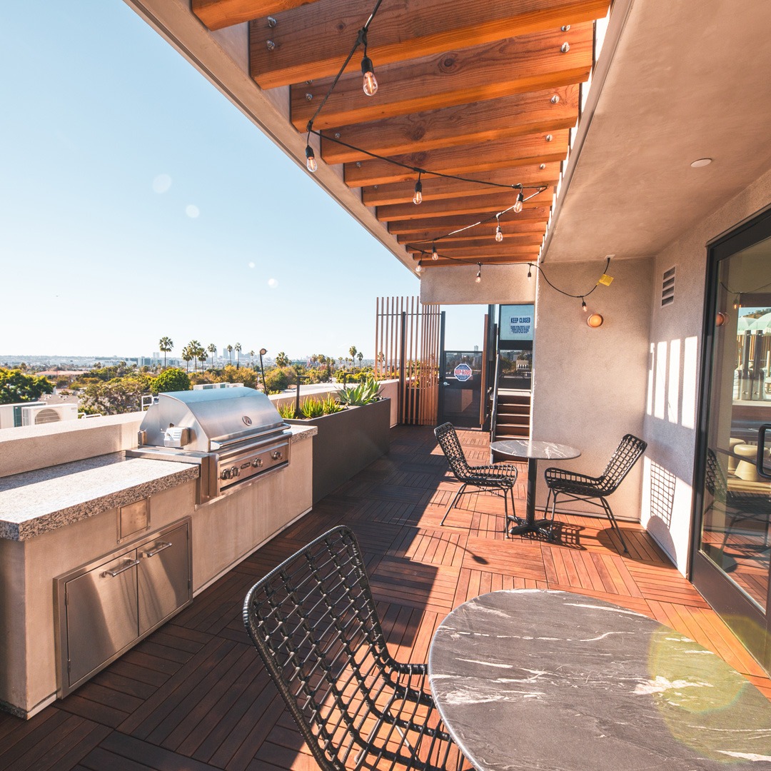 rooftop bbq and pool apartment amenities weho