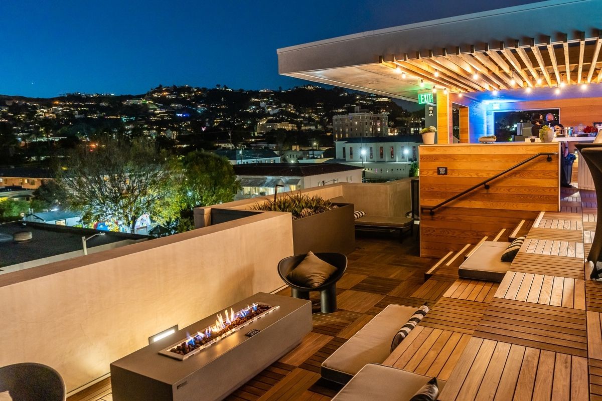 fitz-on-fairfax-apartments-in-west-hollywood-pool-deck